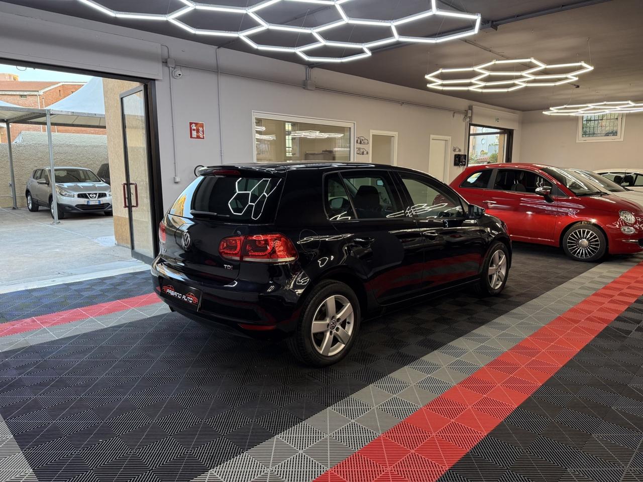 Volkswagen Golf 1.6 TDI LED - FABIANOAUTO