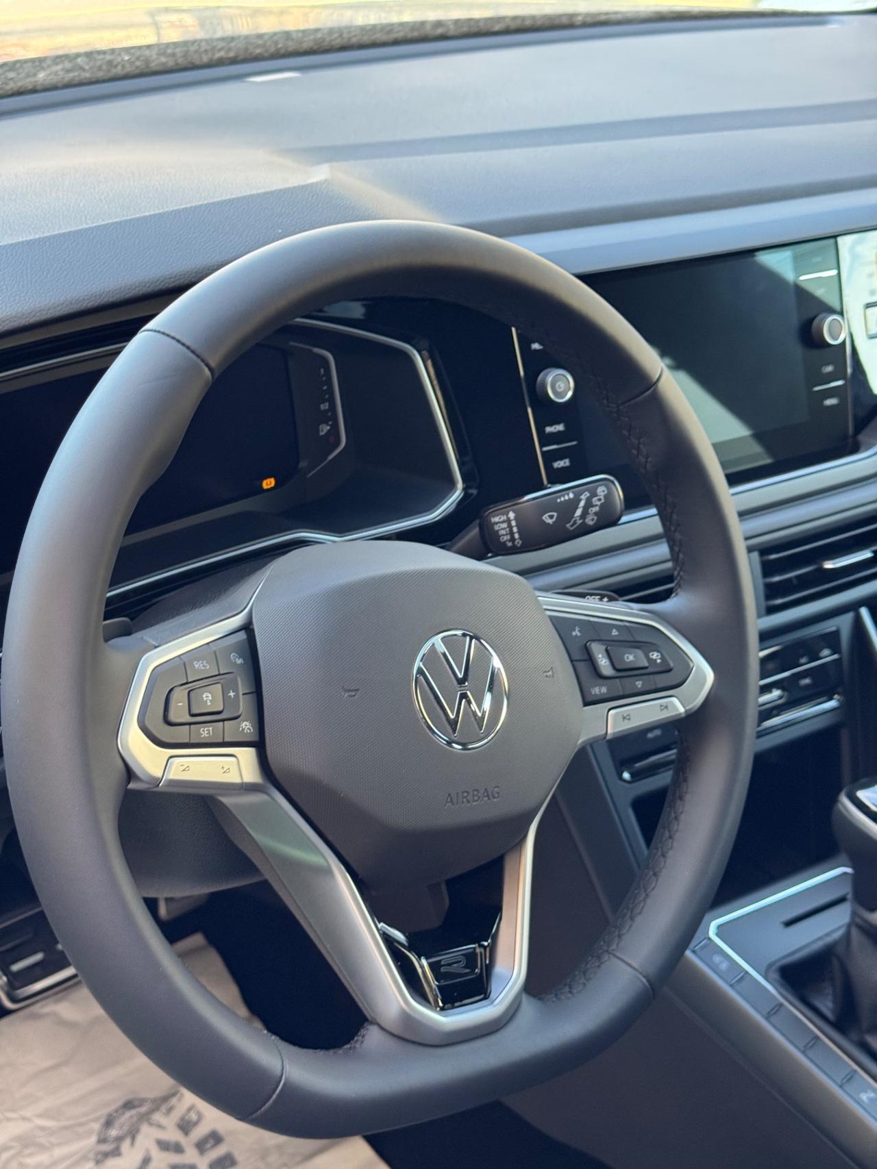 Volkswagen Taigo 1.0 TSI 115 CV DSG R-Line