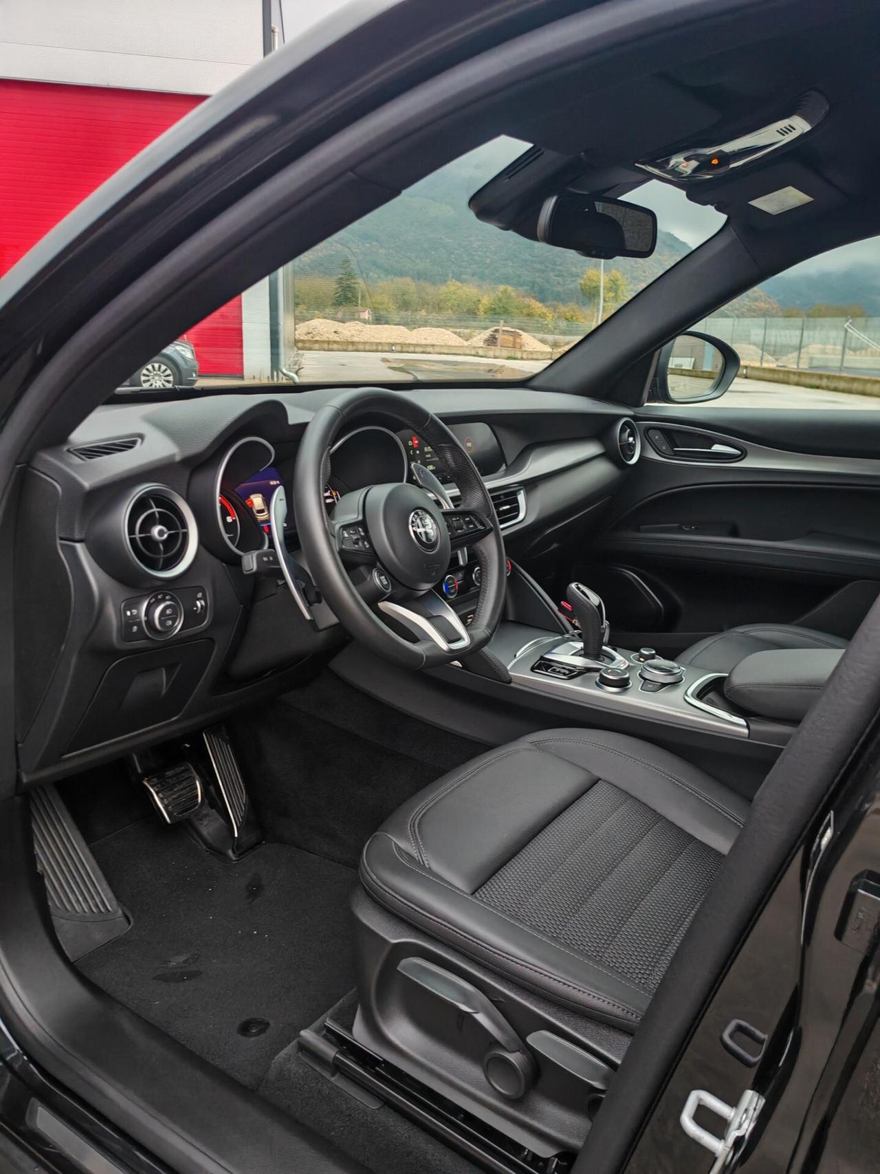 Alfa Romeo Stelvio 2.2 Turbodiesel 160 CV AT8 RWD Sprint