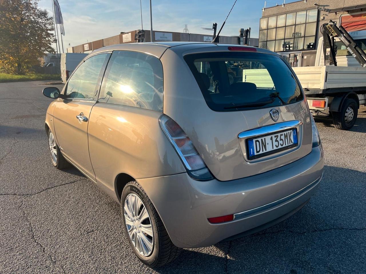 Lancia Ypsilon 1.2 Oro