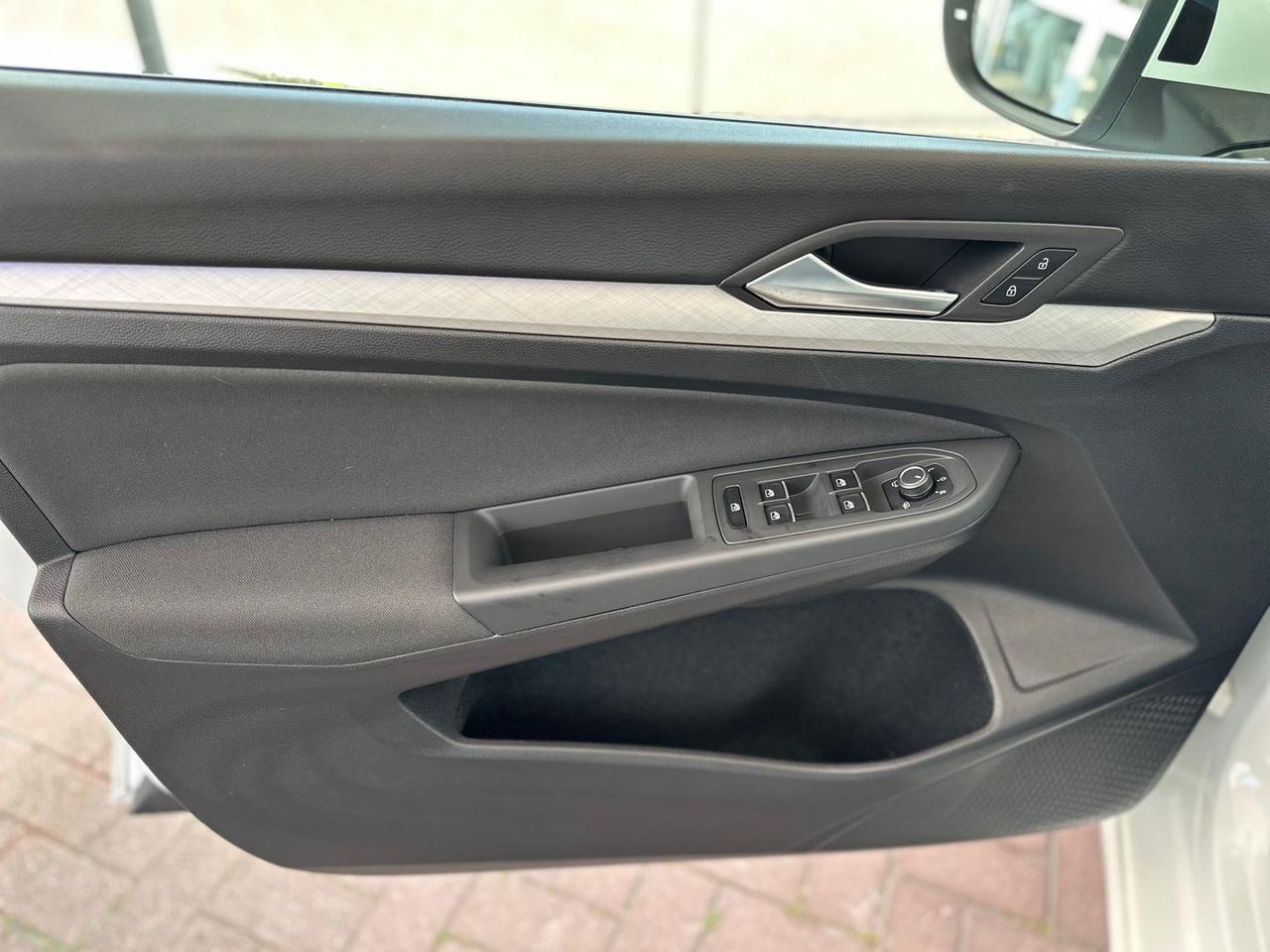 Volkswagen Golf style 2.0 TDI DSG 7 #5765