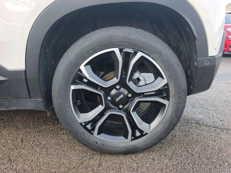 Jeep Avenger 1.2 turbo e-hybrid mhev Summit fwd 110cv edct6