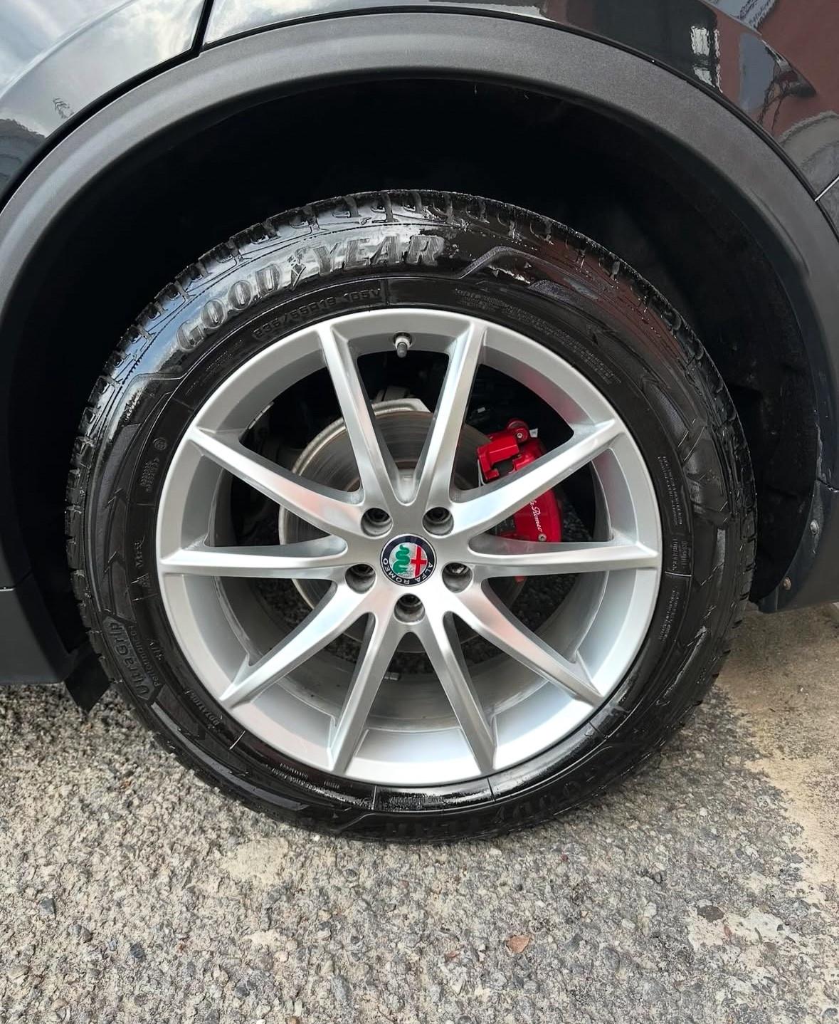 Alfa Romeo Stelvio 2.2 Turbodiesel 180 CV AT8 RWD Executive