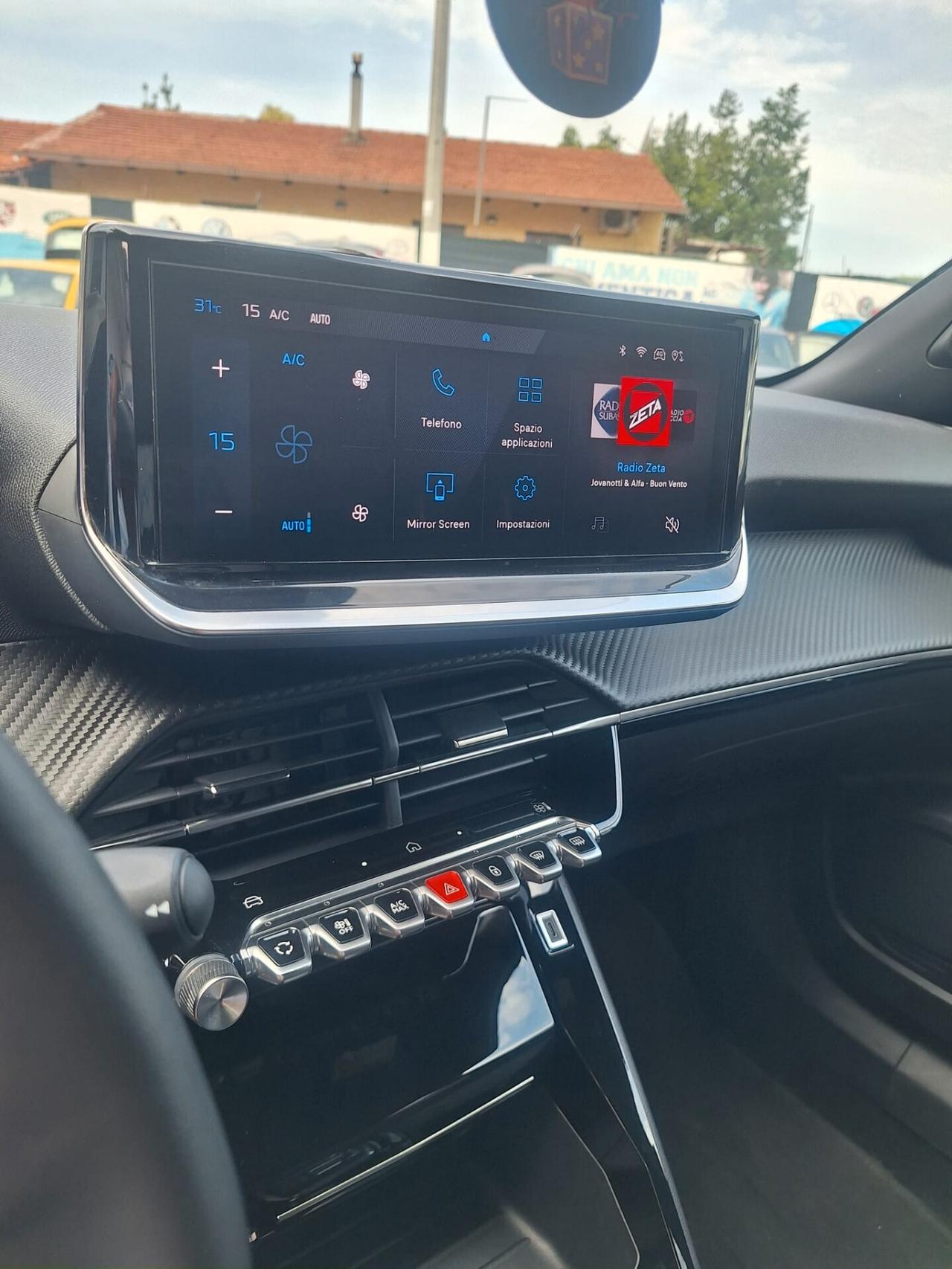 Peugeot 2008 BlueHDi 130 S&S EAT8 Allure