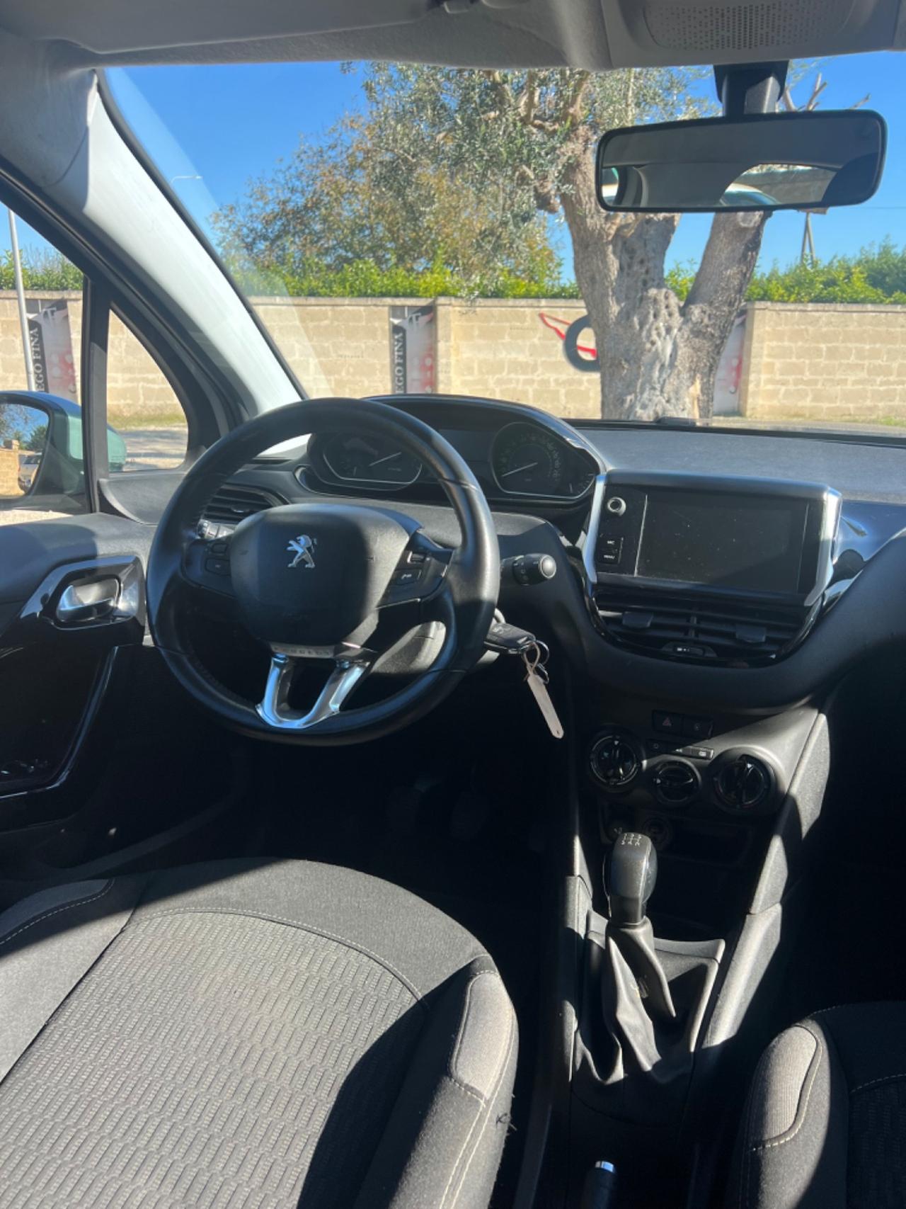 Peugeot 208 PureTech 68 5 porte Active km 100000 ufficiali!!