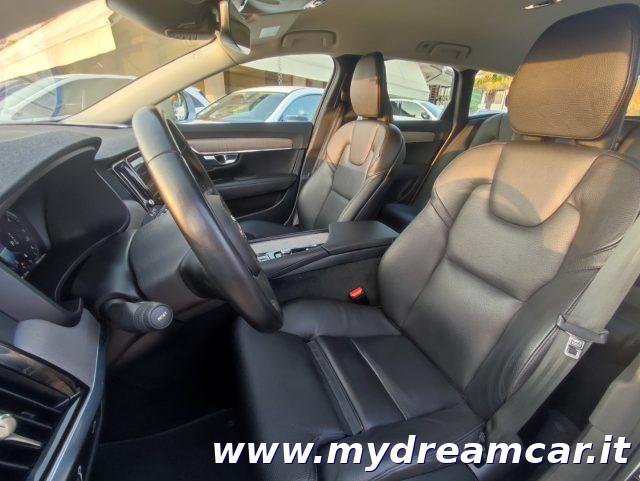 VOLVO V90 Cross Country B4 (d) AWD 197CV Geartronic Business Pro