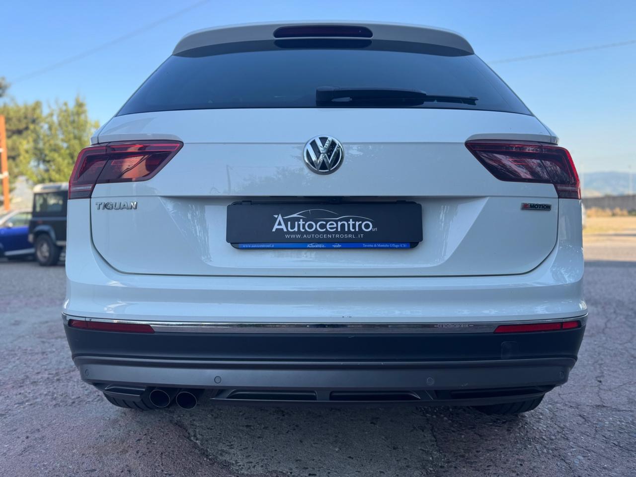 Volkswagen Tiguan 2.0 TDI SCR DSG 4MOTION Business BMT