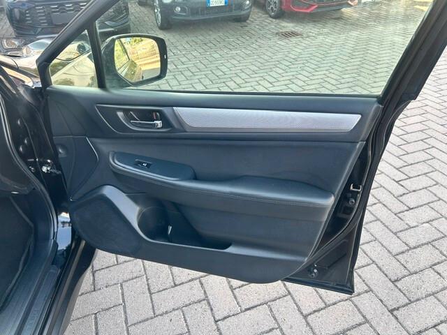 Subaru OUTBACK 2.0d Lineartronic Style