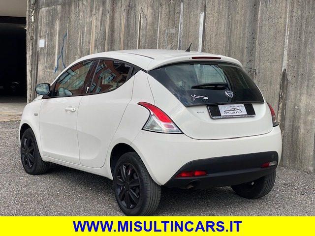 LANCIA Ypsilon 0.9 TwinAir 85 CV 5 porte Metano Ecochic Elefantin