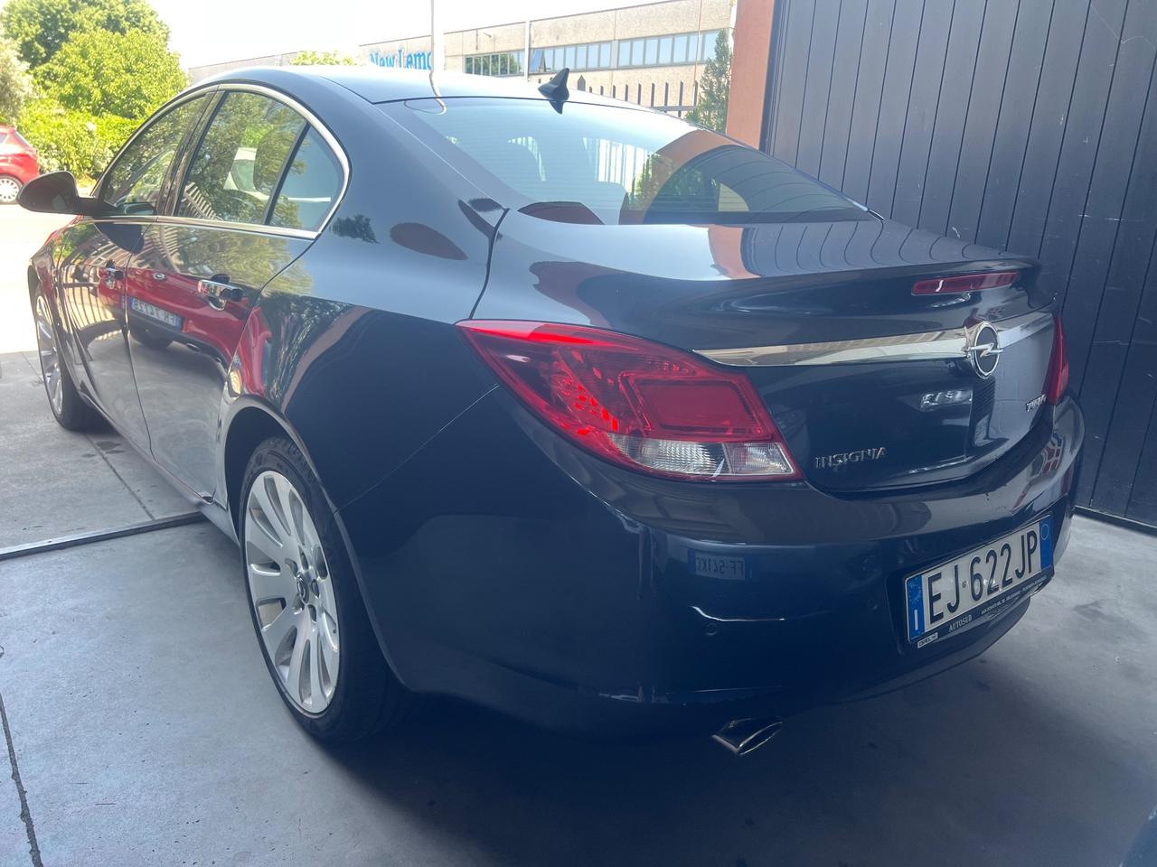 Opel Insignia 1.6 Turbo 180CV 4 porte Cosmo