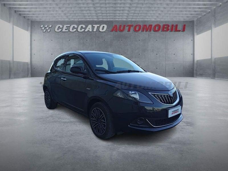 Lancia Ypsilon Ypsilon 1.0 firefly hybrid Silver s&s 70cv 5p.ti