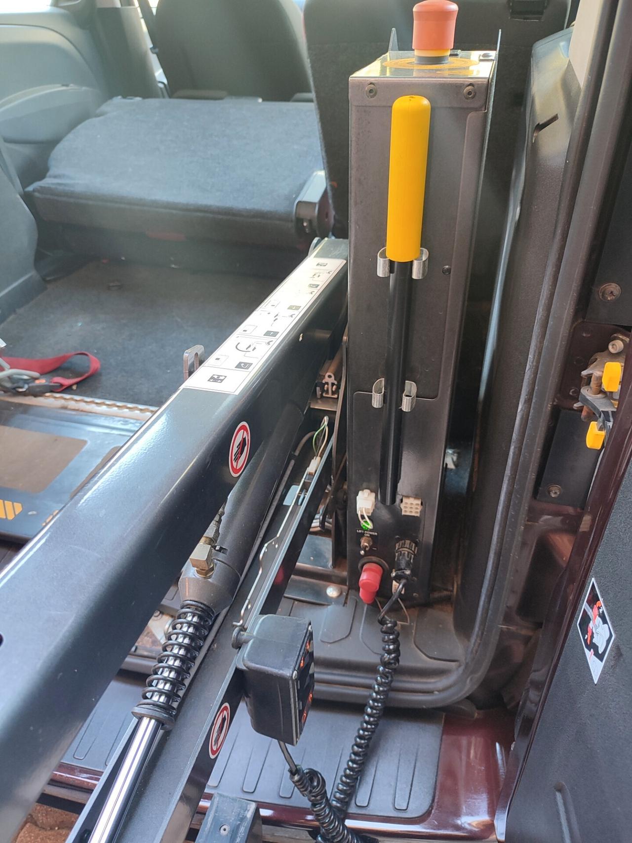 FIAT DOBLO 2012 BENZINA PEDANA DISABILI ELETTRICA TETTO ALTO