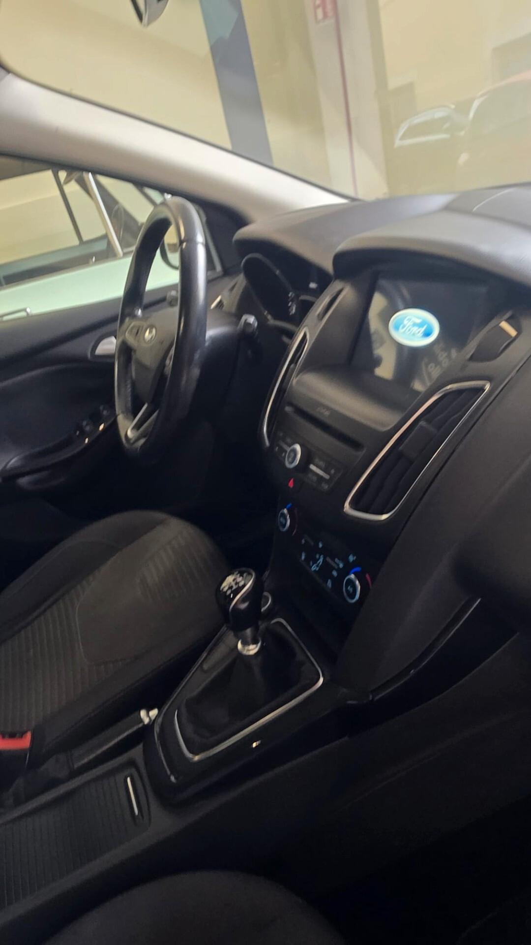 Ford Focus 1.5 TDCi 120 CV Start&Stop Powershift Titanium