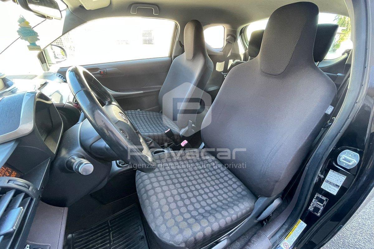 TOYOTA iQ 1.0 Sol