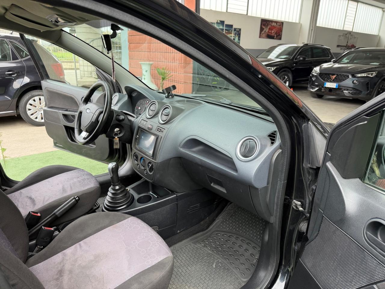 Ford Fiesta 1.2 16V 3p. Ghia