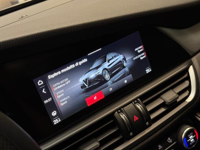 ALFA ROMEO Giulia 2.0 Turbo 280 CV AT8 AWD Q4 Veloce
