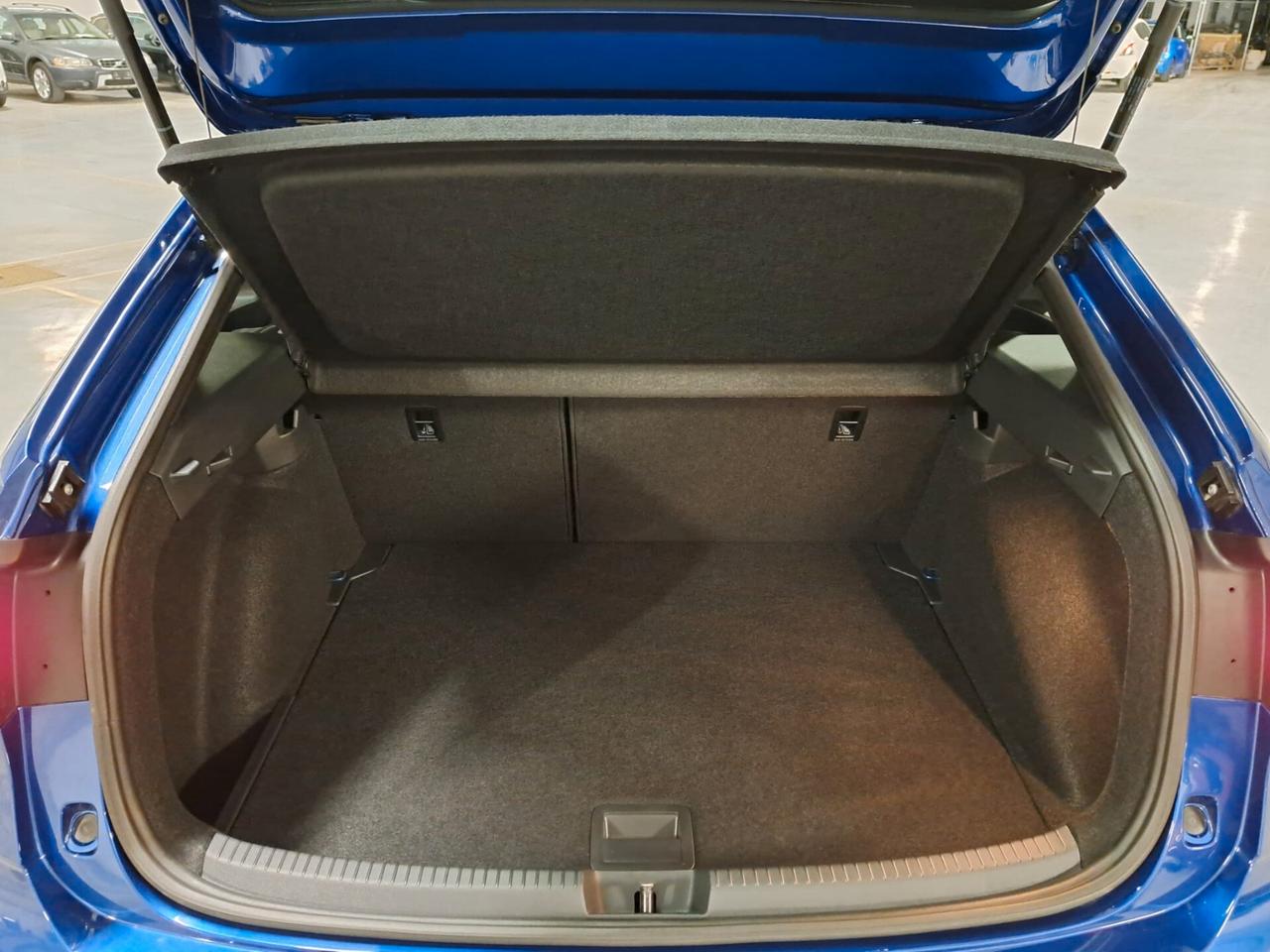 Volkswagen Taigo 1000 TSI 116CV R-Line DSG Km.0