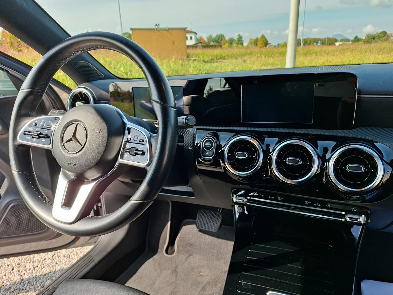 Mercedes-benz A 180 180d Automatic Business Extra 116cv