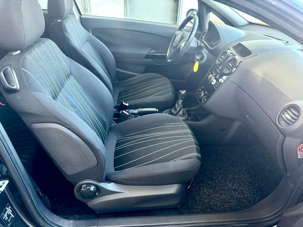 Opel Corsa 1.2 OK Neopatentati.