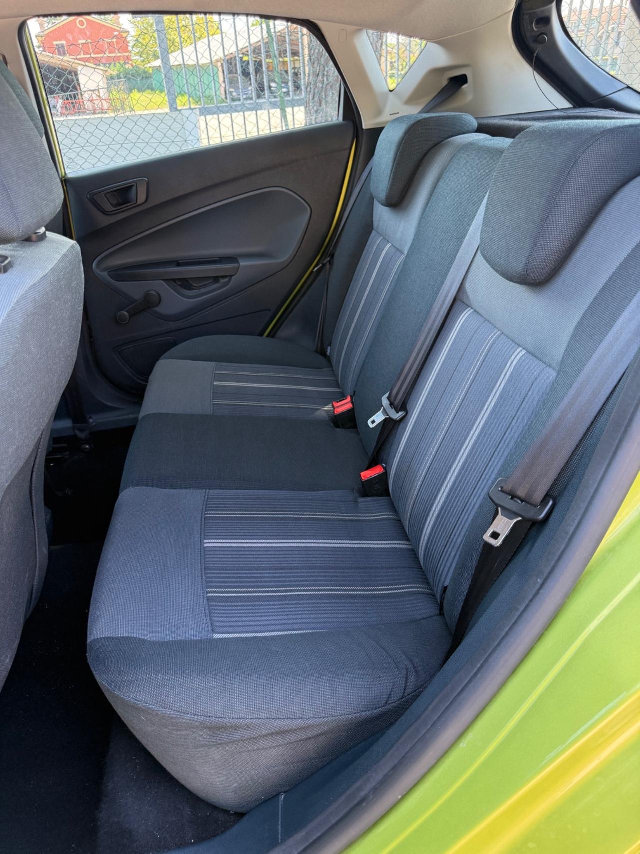 Ford Fiesta 1.2 benzina neopatentati UNIPRO