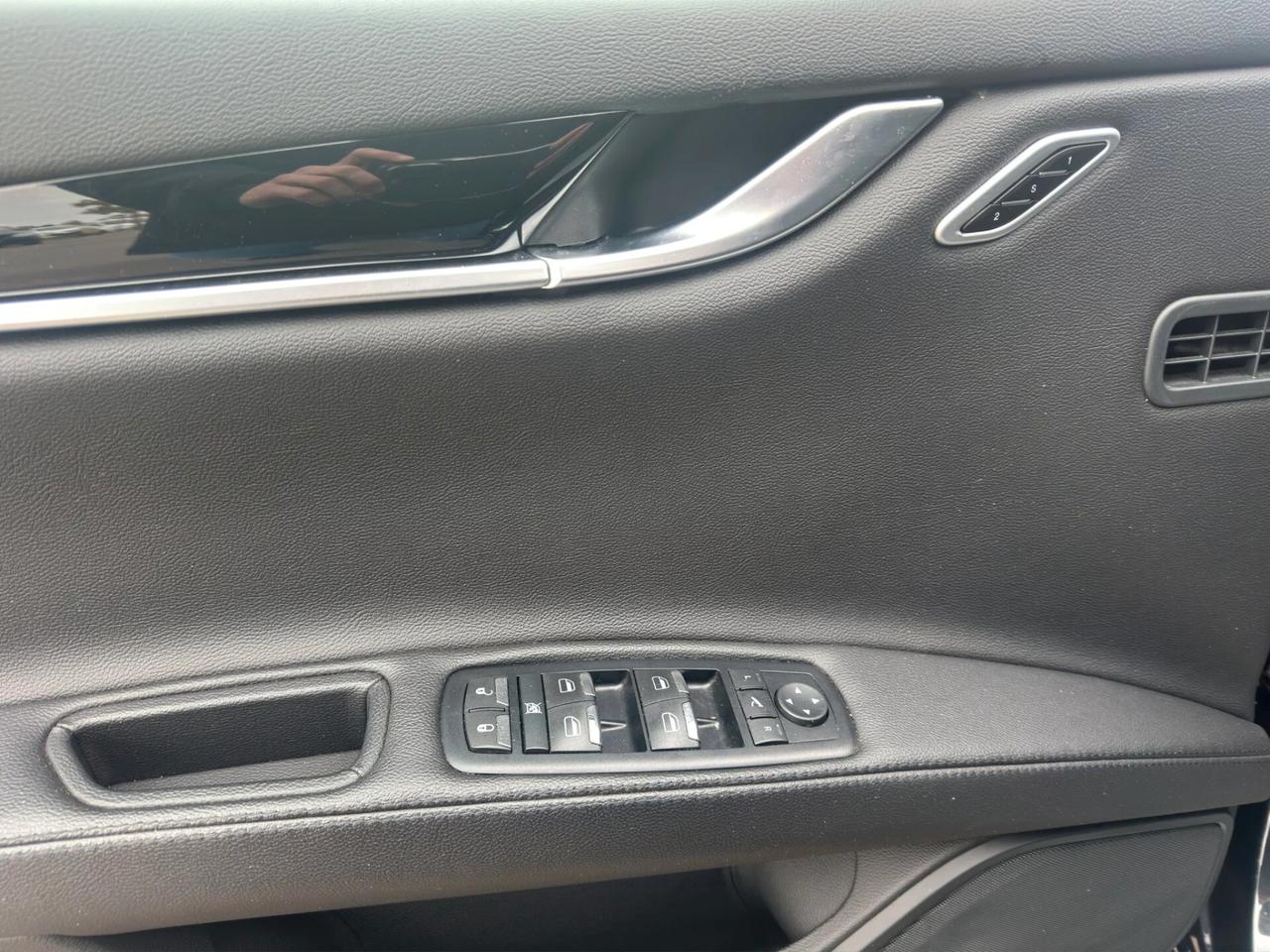 Maserati Ghibli V6 430 CV Gransport