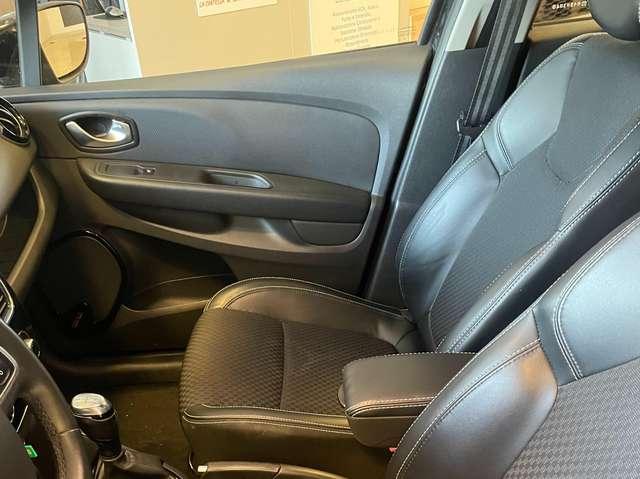 Renault Clio Clio IV 2017 0.9 tce Moschino Life 75cv