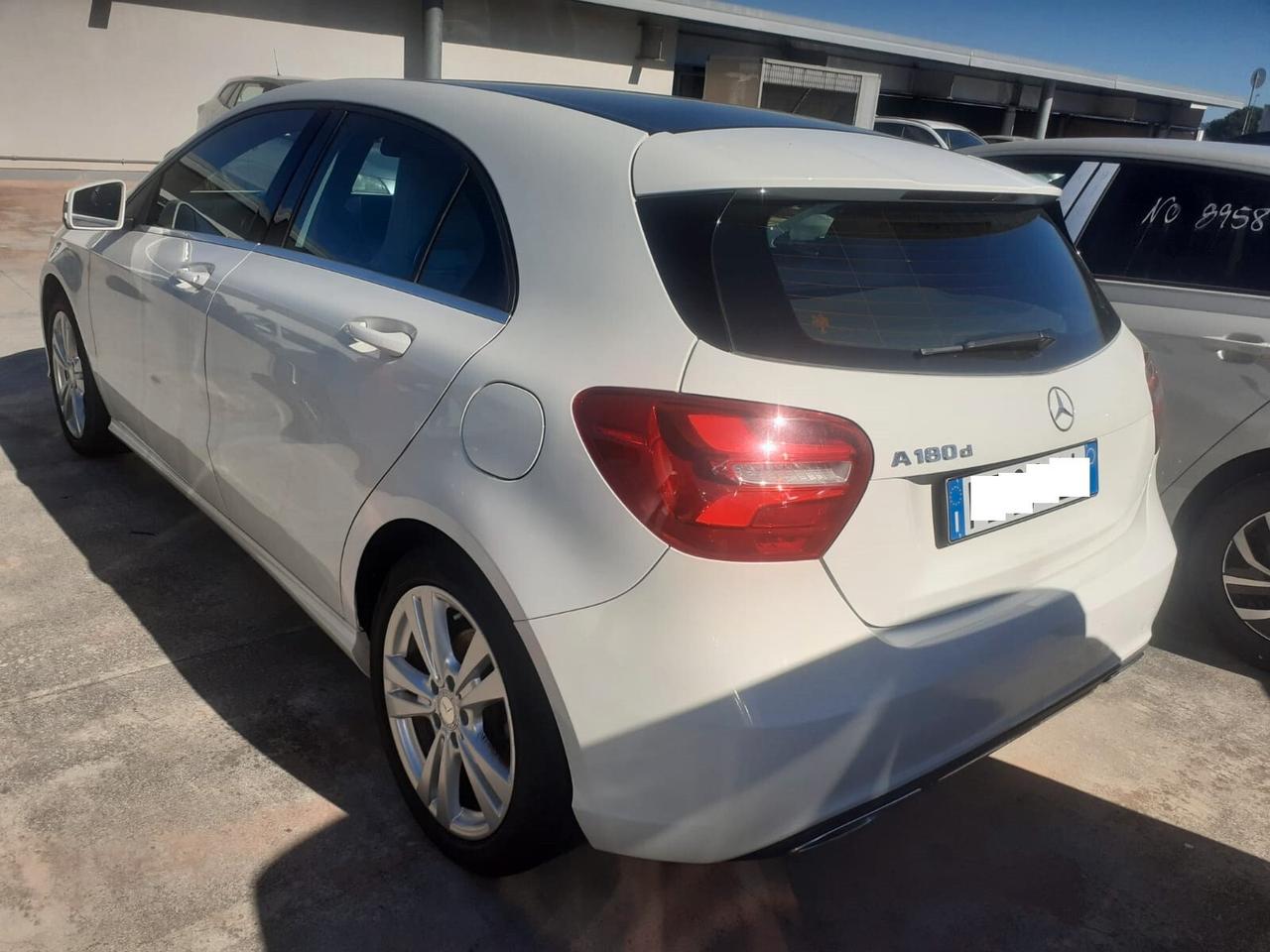 Mercedes-benz A180 d Premium - 2016