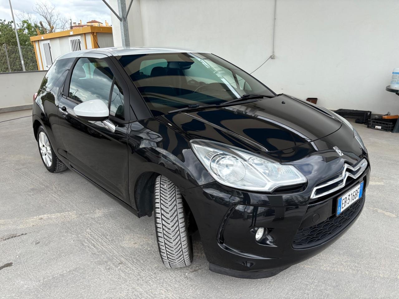Ds DS3 DS 3 1.6 HDi 90 Just Black
