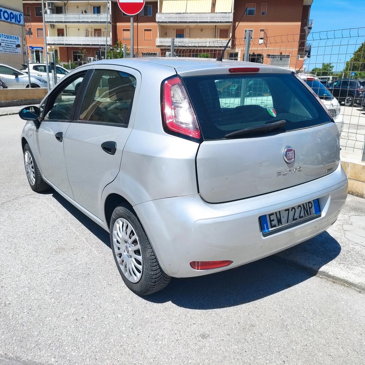 Fiat Punto 1.3 MJT II 75 CV 5 porte Street