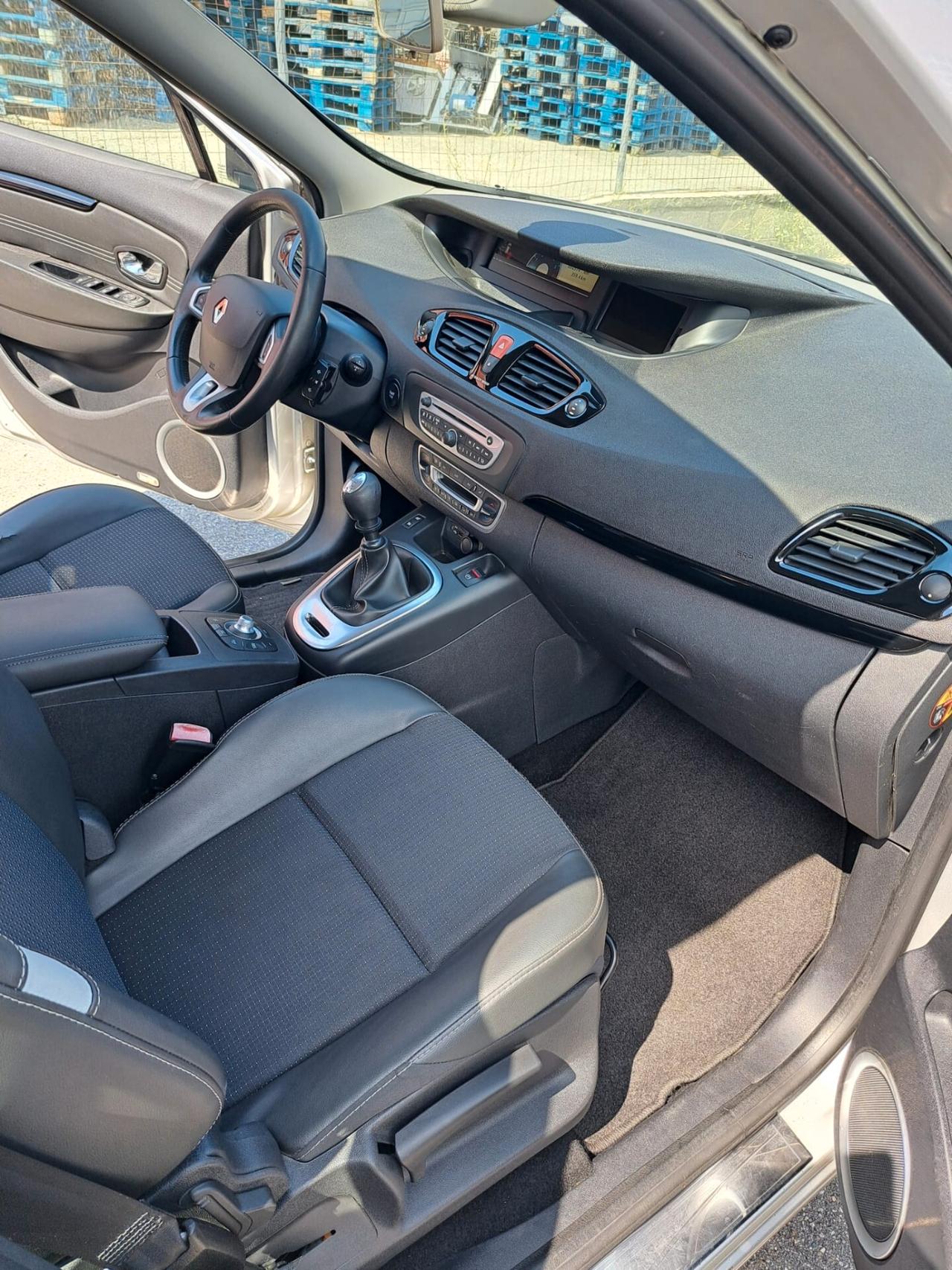 Renault Scenic Scénic X-Mod 1.6 dCi 130CV Dynamique