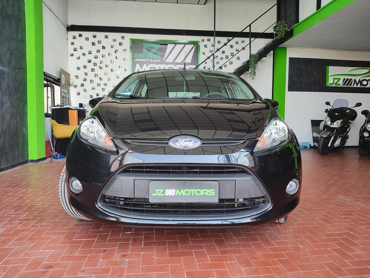 FORD FIESTA 23.000KM NEOPATENTATI