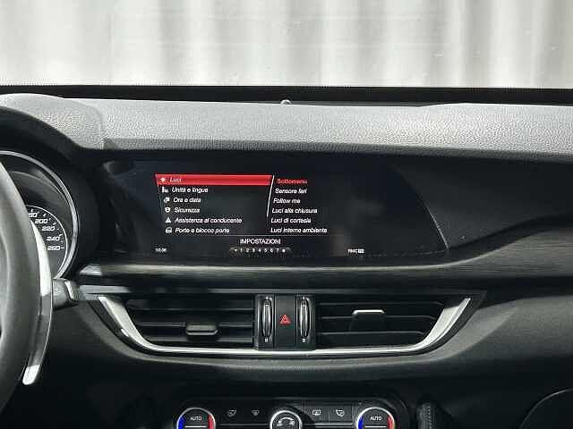 Alfa Romeo Stelvio 2.0 Turbo 200 CV AT8 Q4 B-Tech