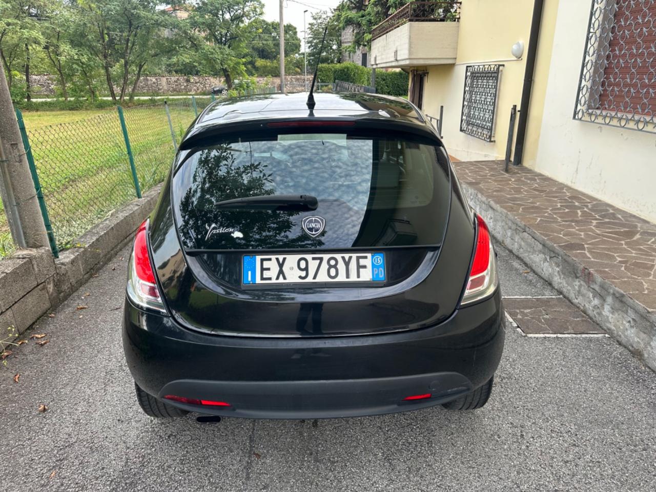 Lancia Ypsilon 1.2 69 CV 5 porte GPL Ecochic Gold