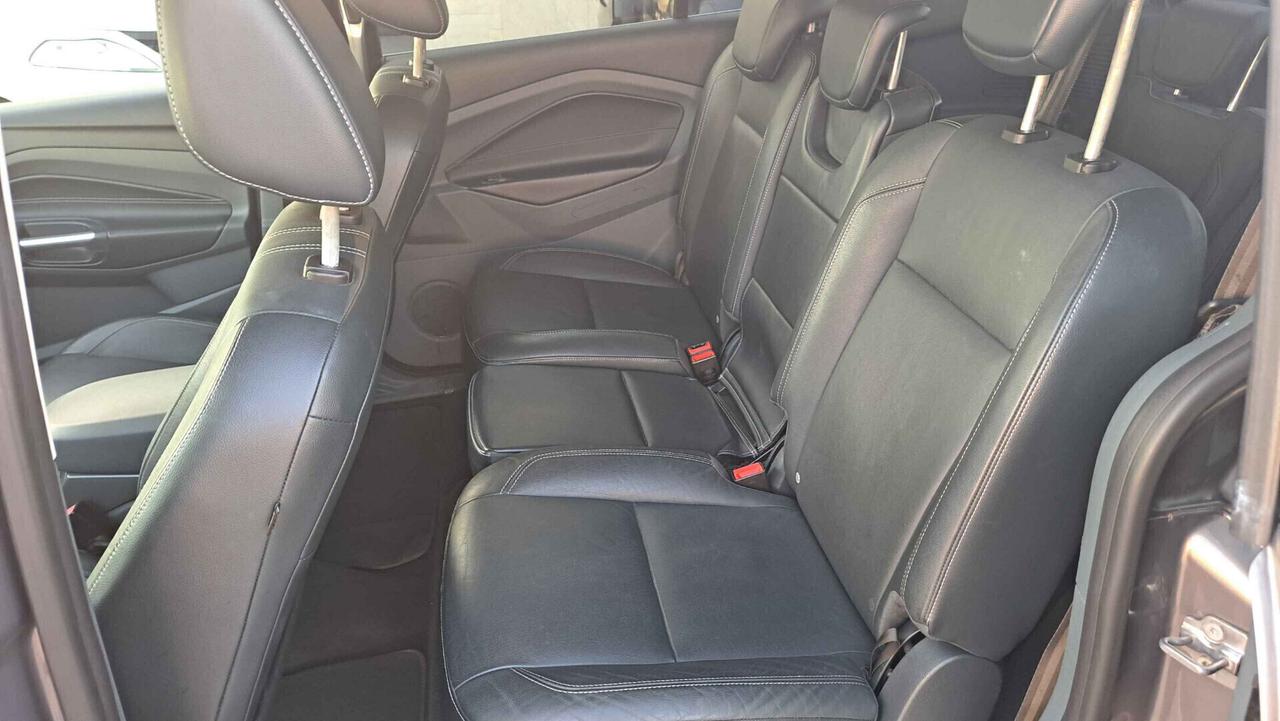 Ford C-Max 2.0 TDCi 163CV Powershift Titanium 7 Posti