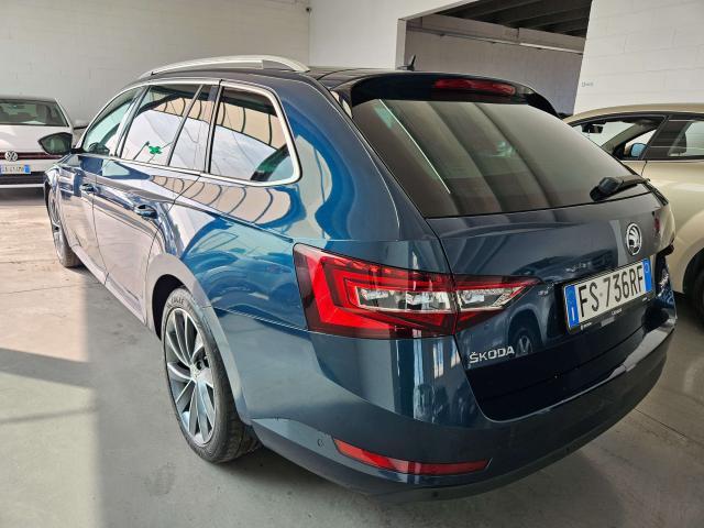 Skoda Superb Superb Wagon 2.0 tdi Laurin 4x4