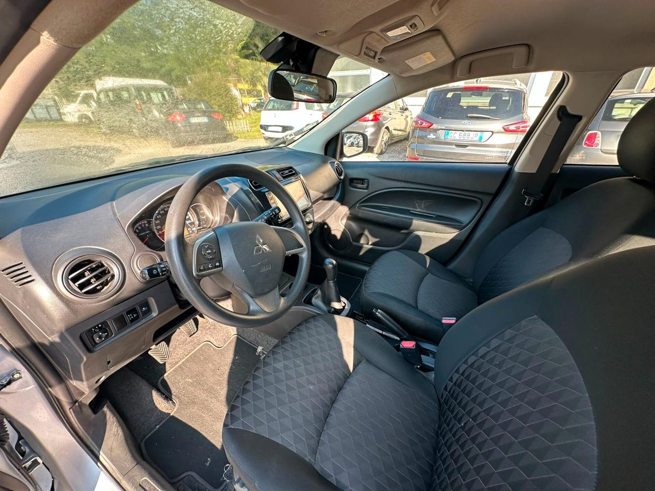 Mitsubishi Space Star 1.2 Intense SDA