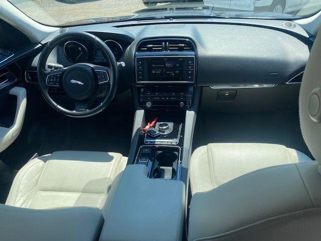 JAGUAR F-Pace 2.0d 180 CV AWD Prestige
