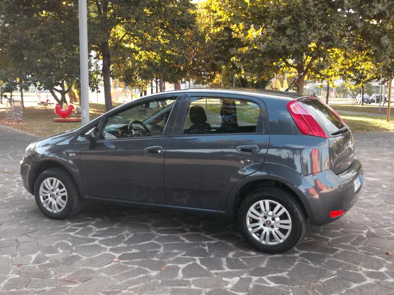 Fiat Punto 1.4 A Metano Neopatentati 2016