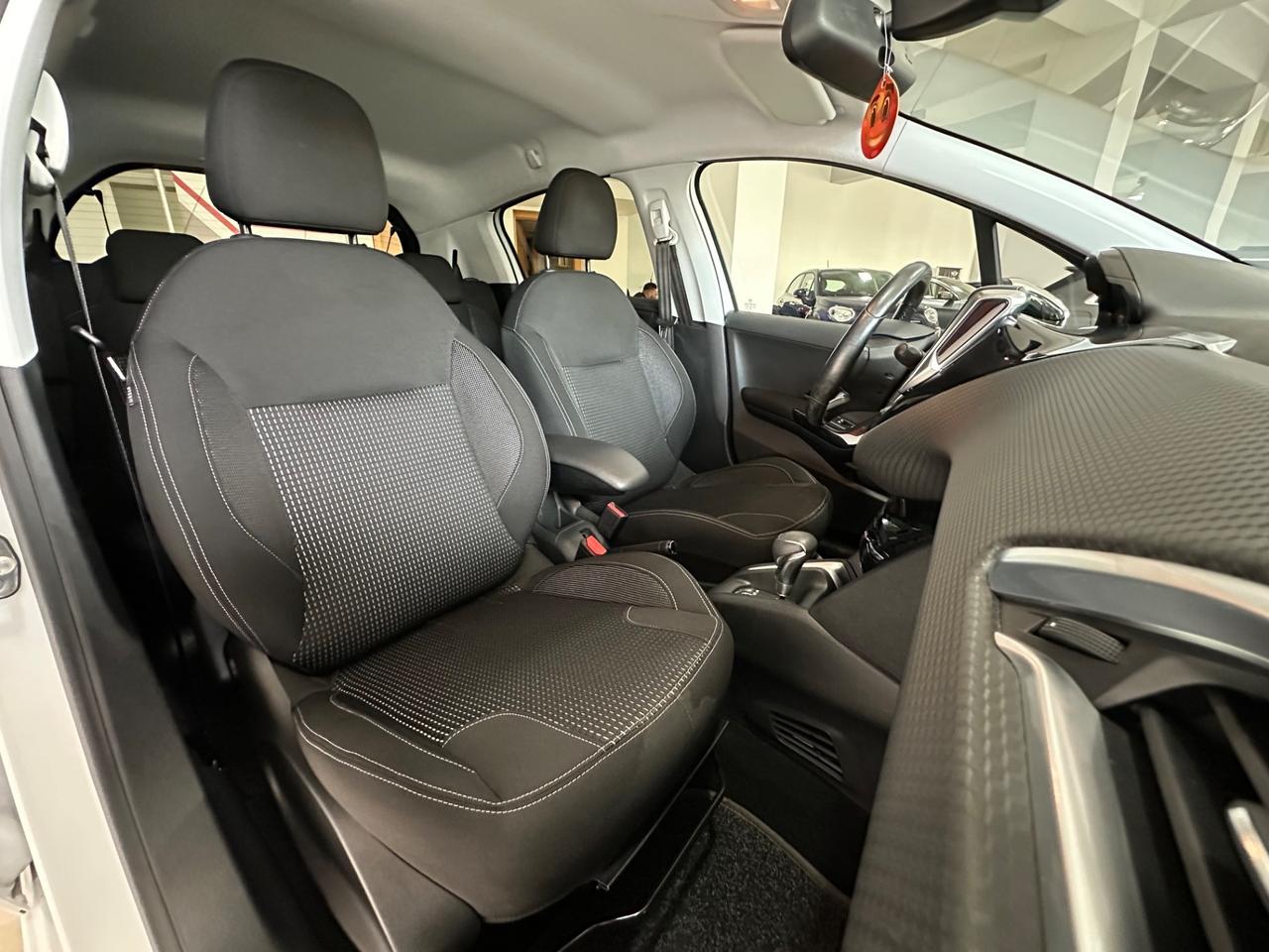 Peugeot 208 PureTech Turbo 110 S&S 5 porte GT Line