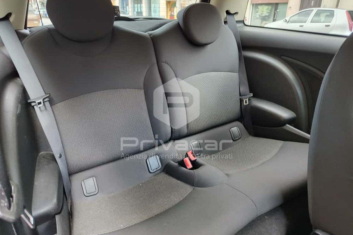 MINI Mini 1.6 16V One (72kW)