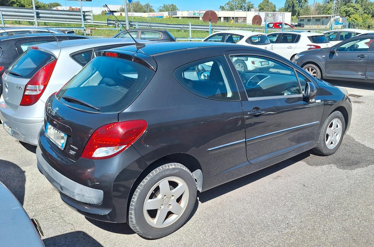 Peugeot 207 1.4 3p. Millesim 200 NEOPATENTATI