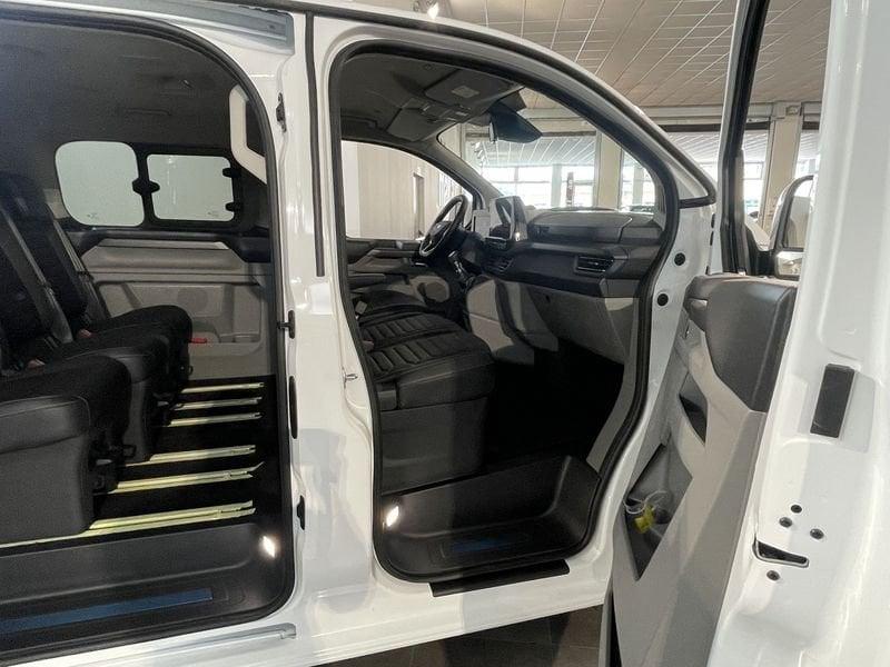 Ford Tourneo Custom 320 2.0 EcoBlue 150CV PL Titanium