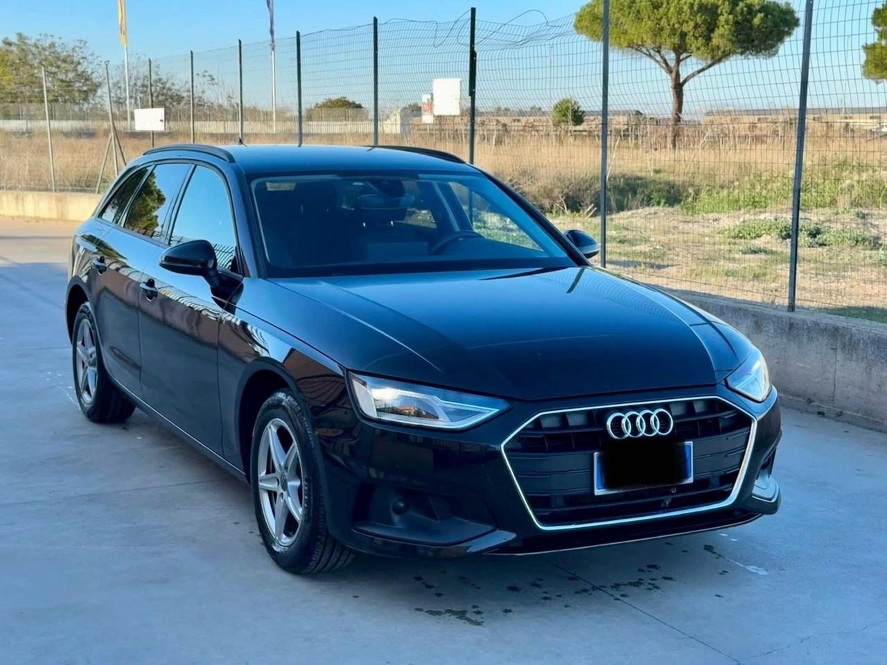 Audi A4 Avant 40 TDI S tronic Business