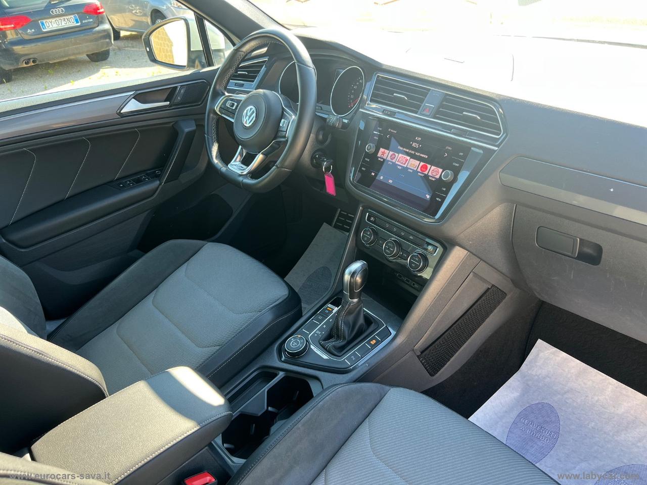 VOLKSWAGEN Tiguan 2.0 TDI DSG 4MOTION Sport BMT R-LINE