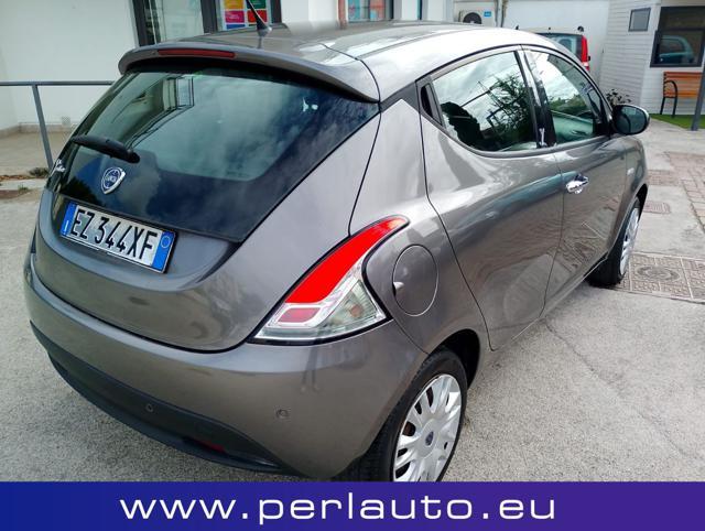 LANCIA Ypsilon 1.2 69 CV 5 porte Gold