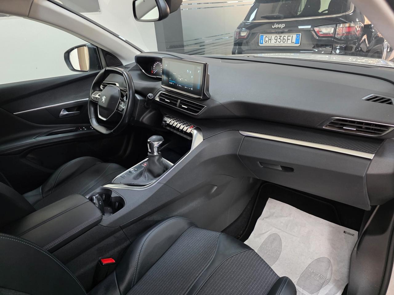 Peugeot 3008 BlueHDi 130 S&S Allure