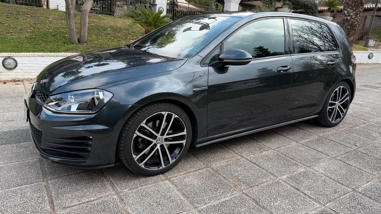 Volkswagen Golf GTI GTD 2.0 TDI 5p. BlueMotion Technology