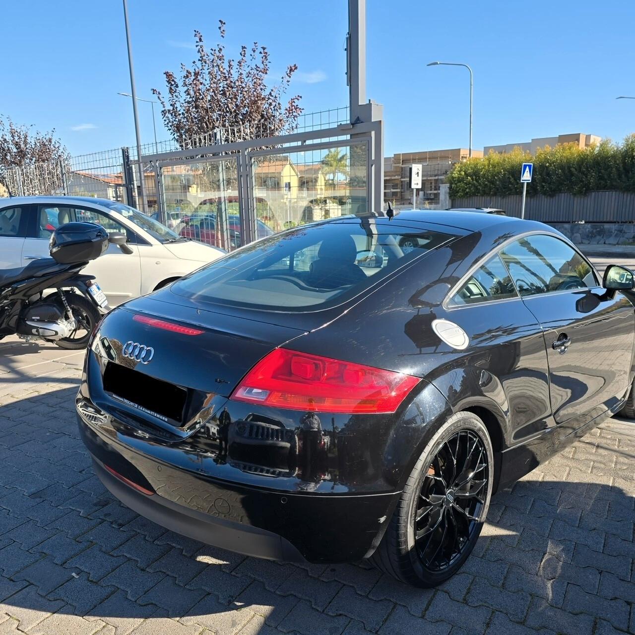 Audi TT Roadster 2.0 TFSI