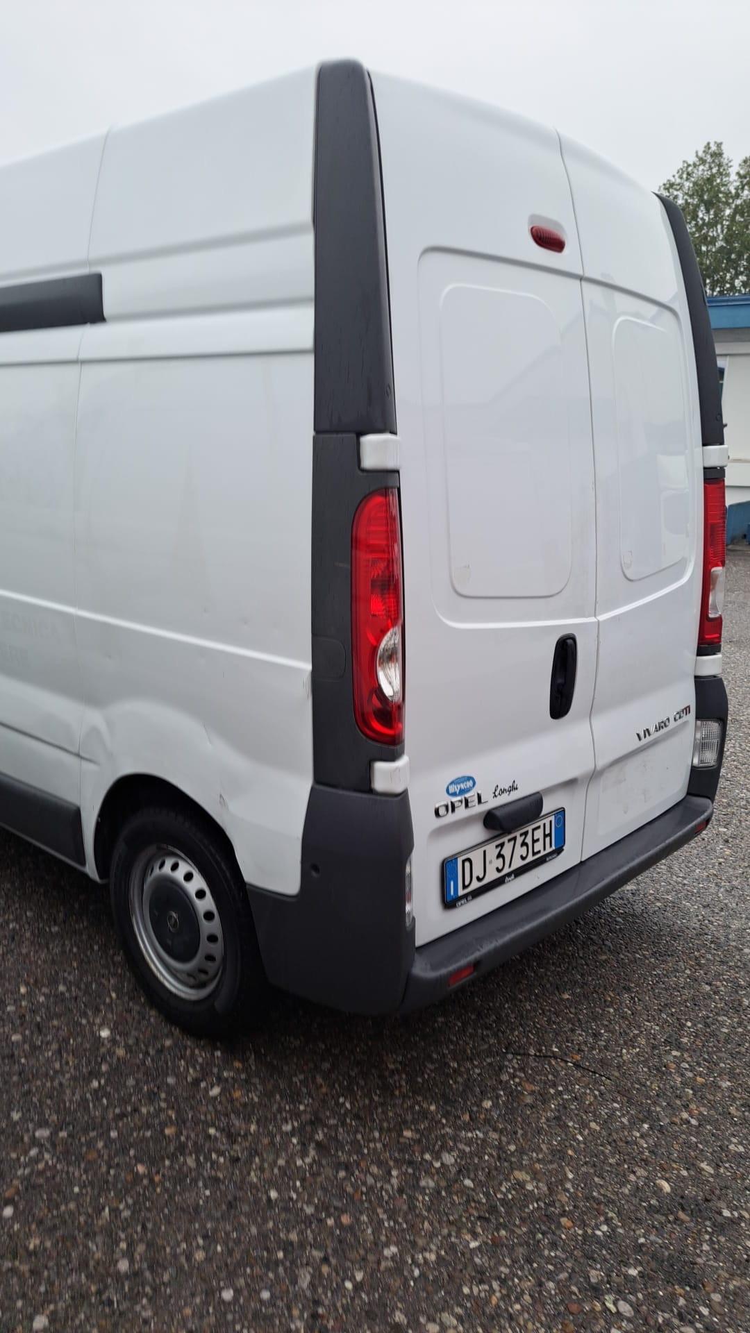 Opel Vivaro tetto super alto