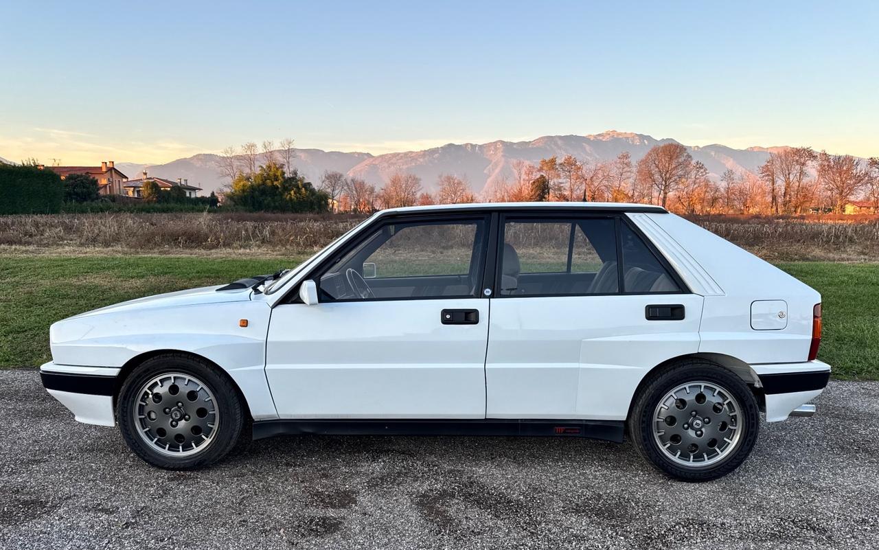 LANCIA DELTA INTEGRALE 8v TURBO HF ORIGINALE